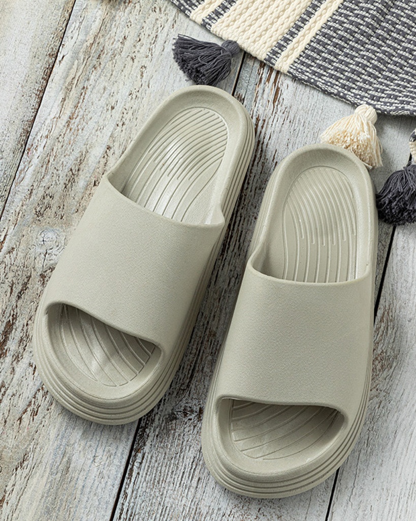 Cool Outdoor Slippers Timeless