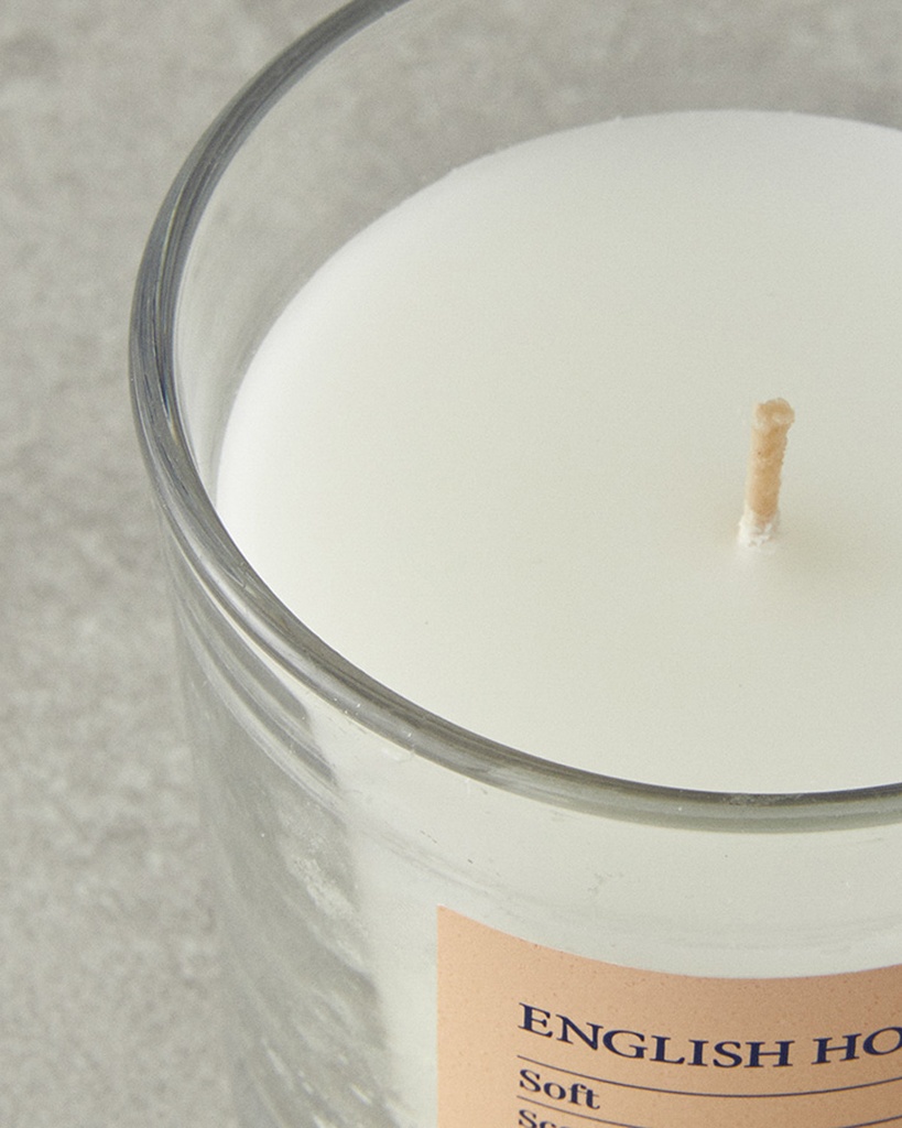 Soft Scented Candle Timeless