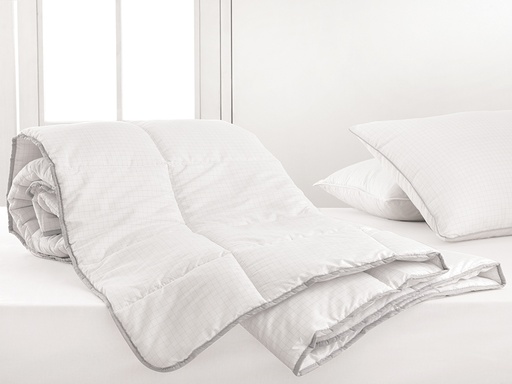 [10028733001] Free Comforter Timeless (155x215cm, Polyester, ForOnePerson)