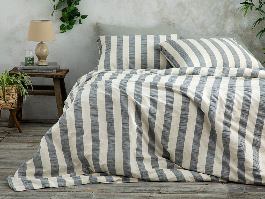 Billowy Duvet Cover Set Timeless