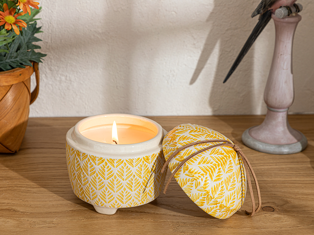 Frond Scented Candle Flowertopia