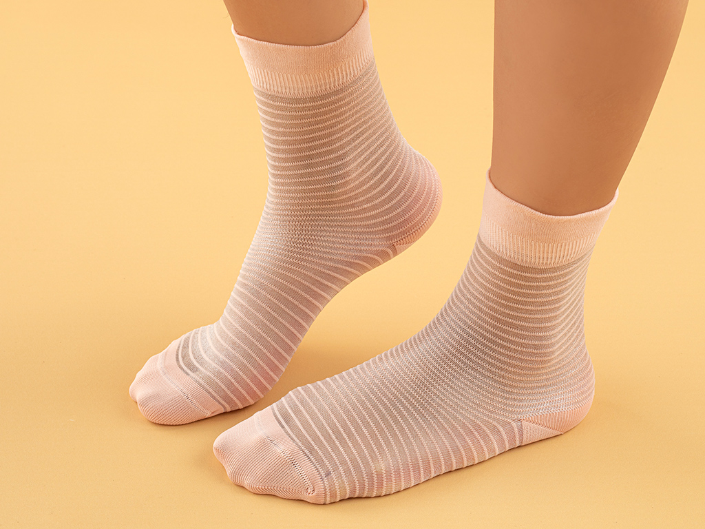 Elegant Lines Skin socks Timeless