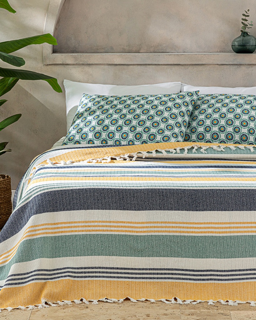 Elvin Bed Spread Exotic Wandering