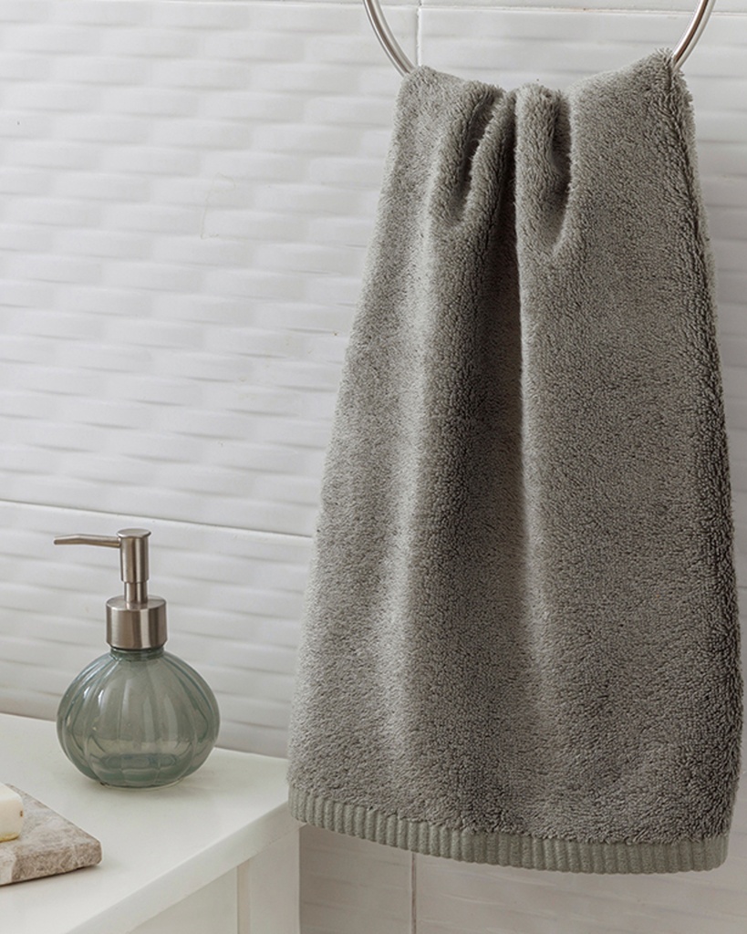 Leafy Face Towel Timeless