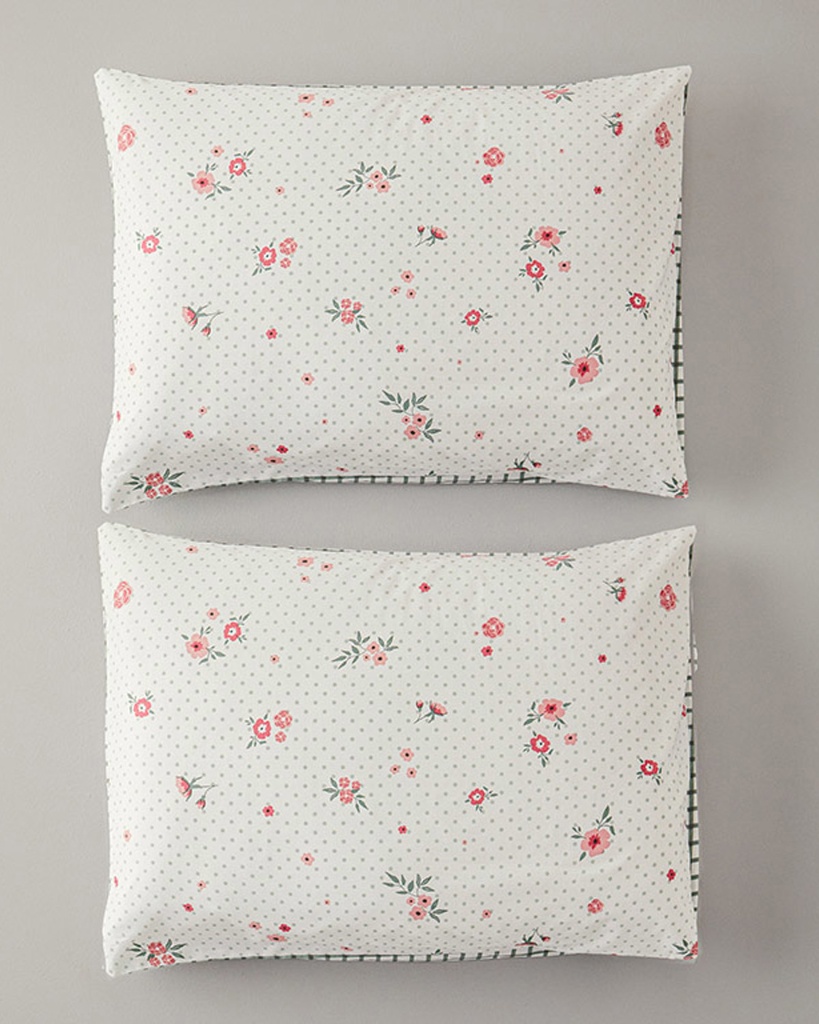 Bloomy Dots Pillow Case Timeless