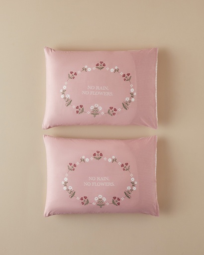 [10045239001] Retro Flower PillowCase Ornate Retro